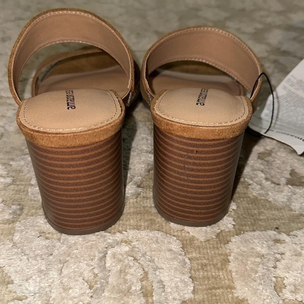 Amazon Essentials Shoes - Picture 5 of 8